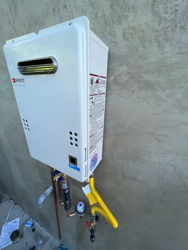Tankless water heater installation for Benbrook homes